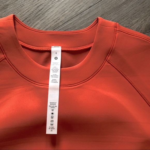 AirWrap Crewneck Lululemon NWOT - Picture 5 of 9